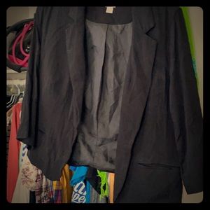 Black crop 3/4 sleeve blazer by LC